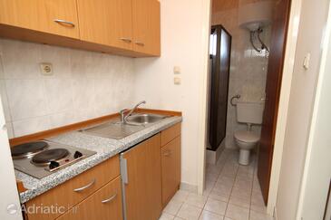 Apartments and rooms with parking space Vodice - 6260