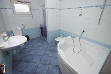 Apartments with balcony Vodice, North Dalmatia