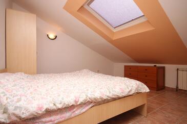 Apartments with balcony Vodice, North Dalmatia