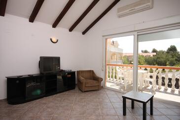 Apartments with balcony Vodice, North Dalmatia