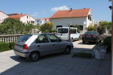 Apartments with balcony Vodice, North Dalmatia