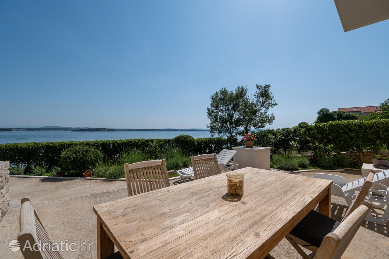 Appartamenti accanto al mare Tuconio - Tkon, Pasman - 6262