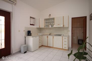 Apartments for families with children Pašman - 6267