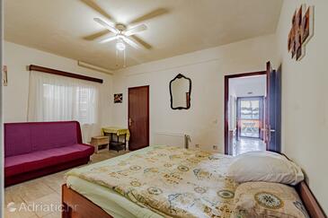 Apartments by the sea Prigradica, Korčula - 627