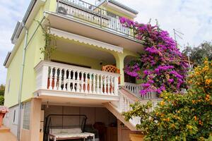 Apartmány s parkovištěm Vodice - 6271