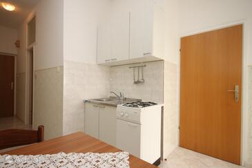 Apartmani uz more Jakišnica, Pag - 6285