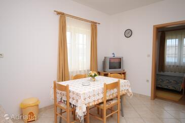 Apartments with parking space Pag - 6291