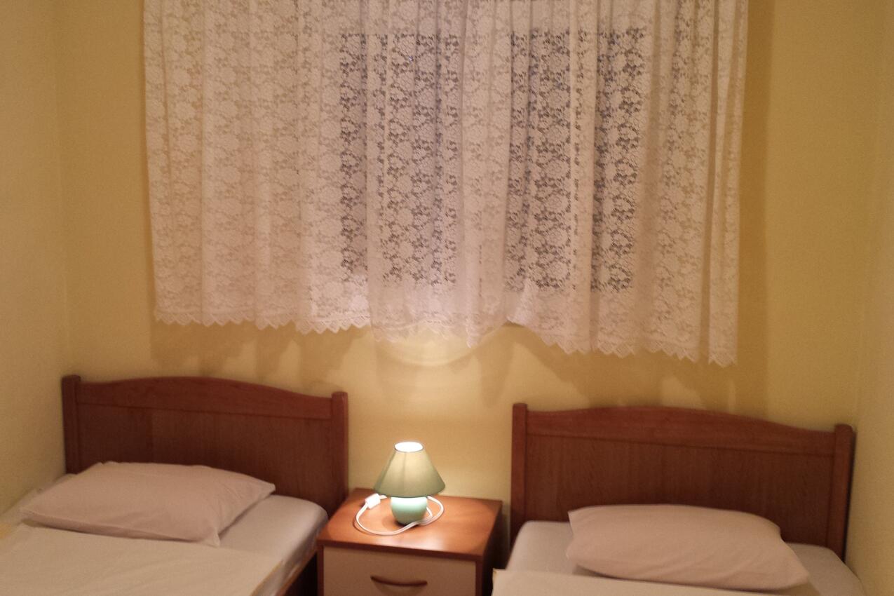 Leiligheter med parkering Povljana, Pag - 6297