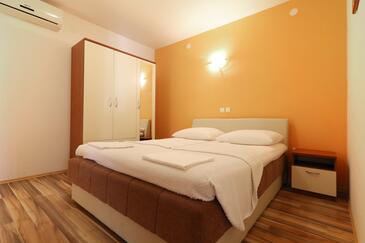 Ferienwohnungen am Meer Pridraga - Cuskijas, Novigrad - 6306