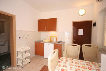 Appartements et chambres avec parking Mandre, Pag - 6309