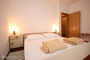 Apartamente şi camere lângă mare Pag - 6311