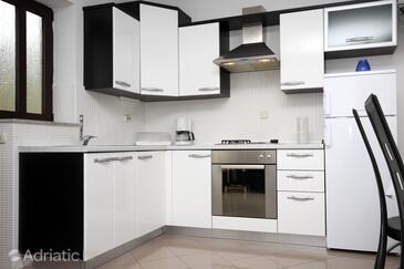 Lägenheter med parkering Pag - 6316