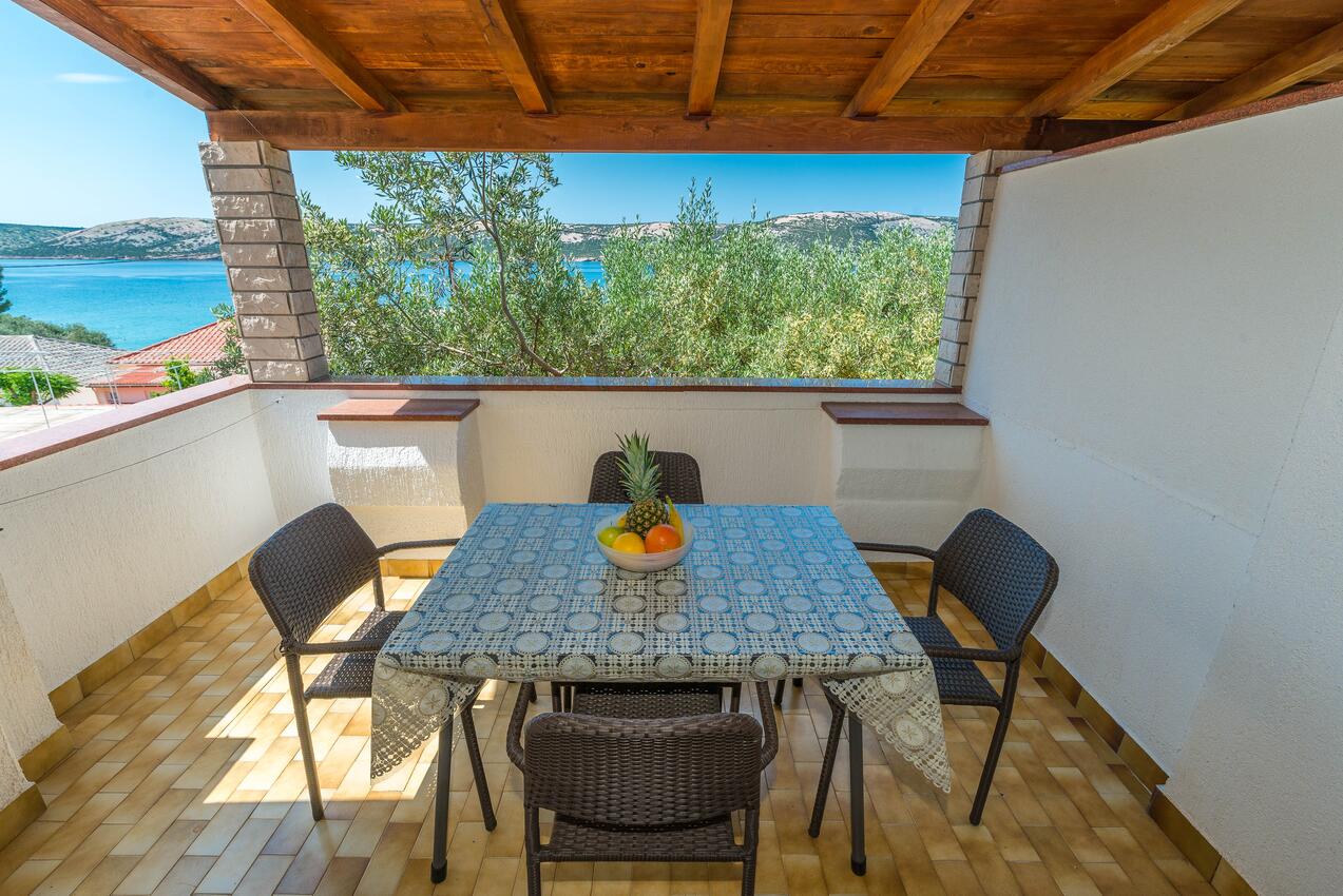 Kétszobás apartman Stara Novalja (Pag) (A-6319-a)