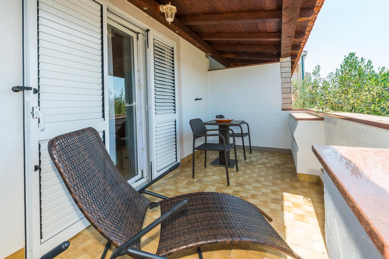 Háromszobás apartman Stara Novalja (Pag) (A-6319-c)