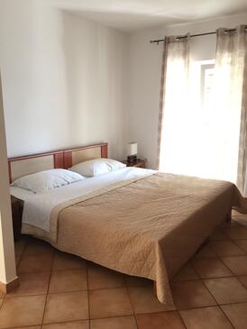 Apartments with parking space Vodice - 6321