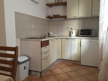 Apartments with parking space Vodice - 6321