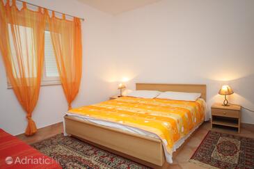 Apartments with parking space Vodice - 6321