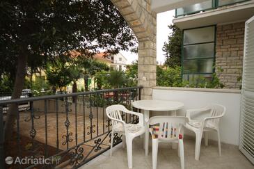 Apartments with parking space Vodice - 6321