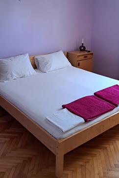 Apartmány s parkovištěm Pag - 6325