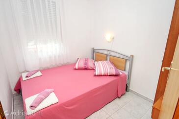Apartamenty z parkingiem Vodice - 6331