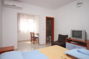 One bedroom apartment Novalja, Pag (A-6341-d)