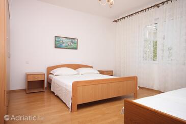 Apartments by the sea Kustići, Pag - 6355