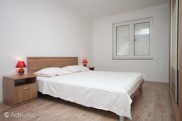 Апартаменти біля моря Зубовічі - Zubovići, Паг - Pag - 6356