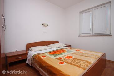 Family friendly seaside apartments Kustići, Pag - 6376