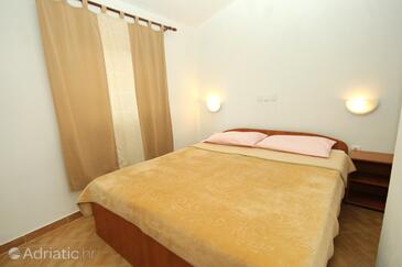 Family friendly seaside apartments Kustići, Pag - 6376