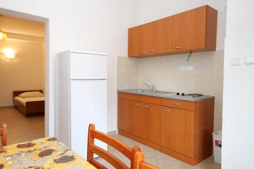 Obiteljski apartmani uz more Kustići, Pag - 6376