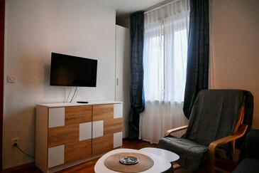 Leiligheter ved sjøen med basseng Pag - 6384