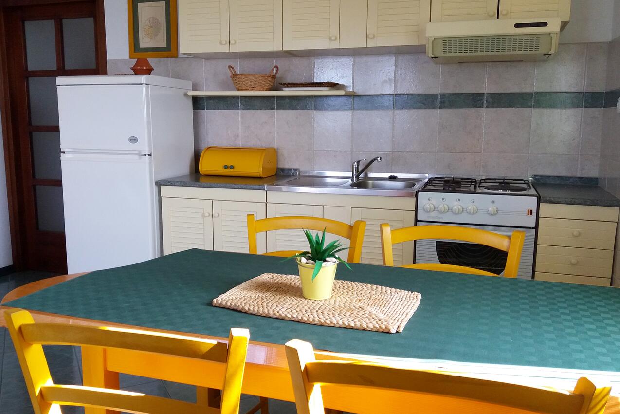 Apartmani uz more Mandre, Pag - 6386