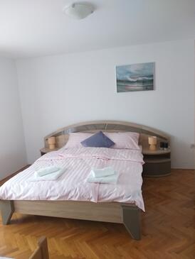 Apartmanok családok részére medencével Metajna, Pag - 6389