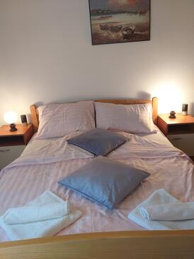 Family-friendly apartments with swimming pool Metajna, Pag - 6389