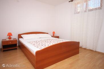 Apartmaji s parkingom Kustići, Pag - 6392