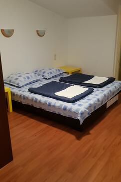 Apartmaji ob morju Pag - 6404