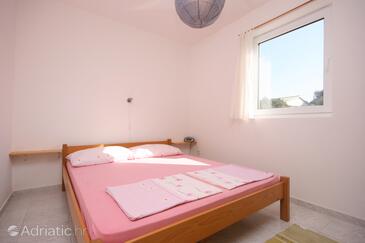 Lägenheter med parkering Mandre, Pag - 6405