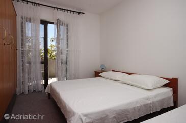 Апартаменты с парковкой Зубовичи - Zubovići, Паг - Pag - 6409