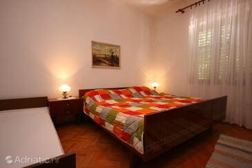 Apartments by the sea Pag - 6411