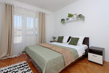 Apartamentos junto al mar con piscina Pag - 6412