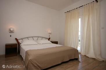 Ferienwohnungen am Meer Pirovac, Sibenik - 6429