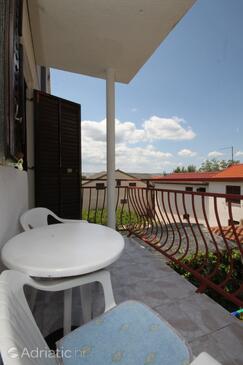 Apartments with parking space Starigrad, Paklenica - 6431