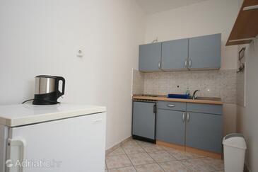 Apartments with parking space Vodice - 6444