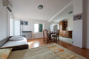 Studio flat Turanj, Biograd (AS-6445-a)