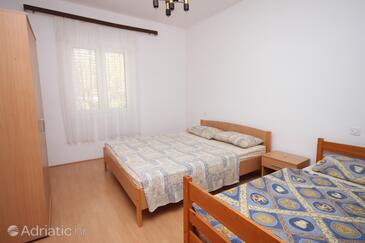 Apartments by the sea Kustići, Pag - 6449