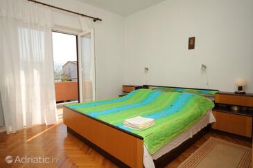 Апартаменты для семей с детьми Паг - Pag - 6467