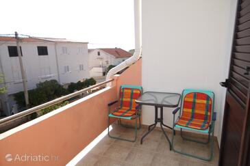 Апартаменты для семей с детьми Паг - Pag - 6467