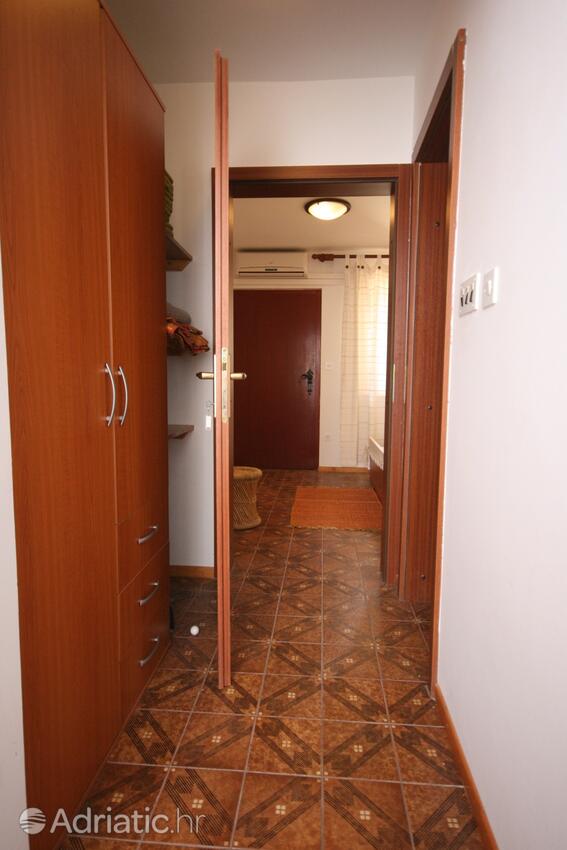 A-6474-a - Privat overnatting - Leiligheter ved sjøen Mandre, Pag