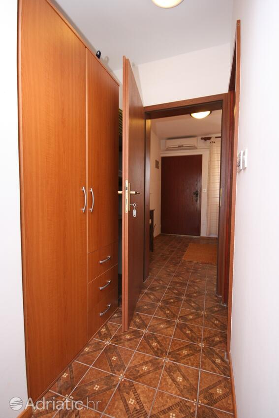 A-6474-c - Privat overnatting - Leiligheter ved sjøen Mandre, Pag