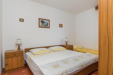 Apartmani s parkingom Bilo, Primošten - 6478